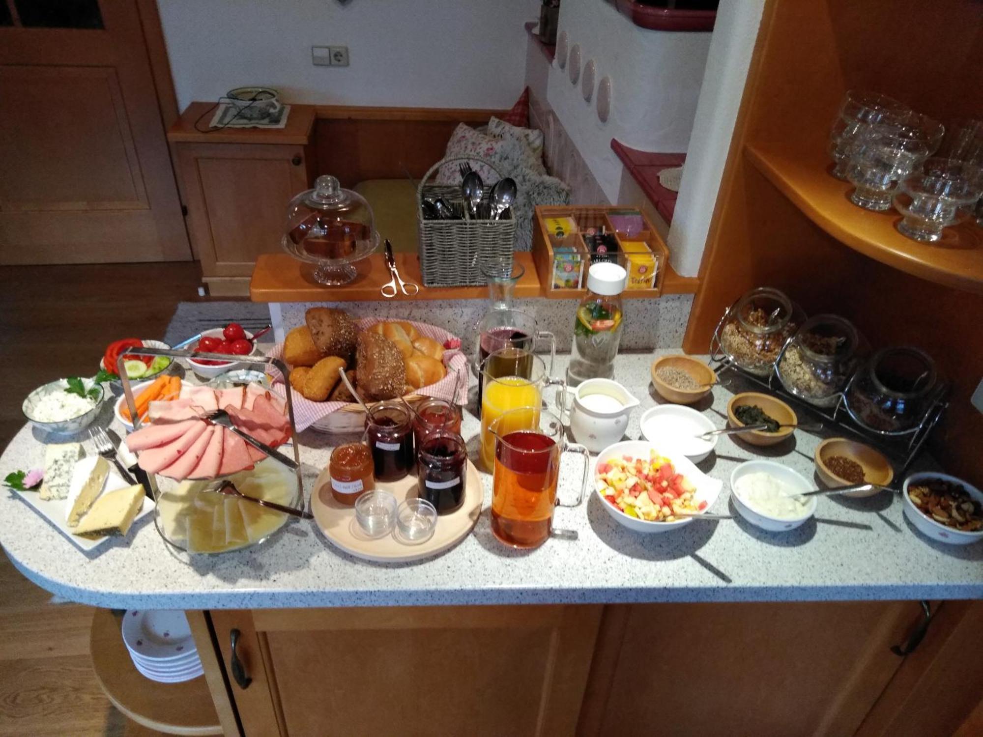 Linarhof Apartment Urlaub Am Bio Bauernhof Хаус им Енщал Екстериор снимка