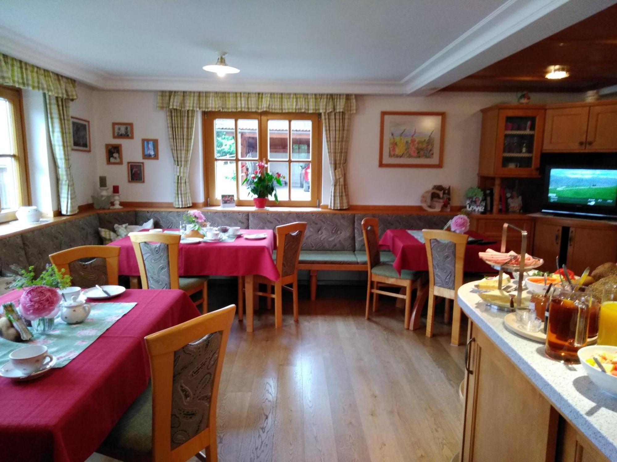 Linarhof Apartment Urlaub Am Bio Bauernhof Хаус им Енщал Екстериор снимка
