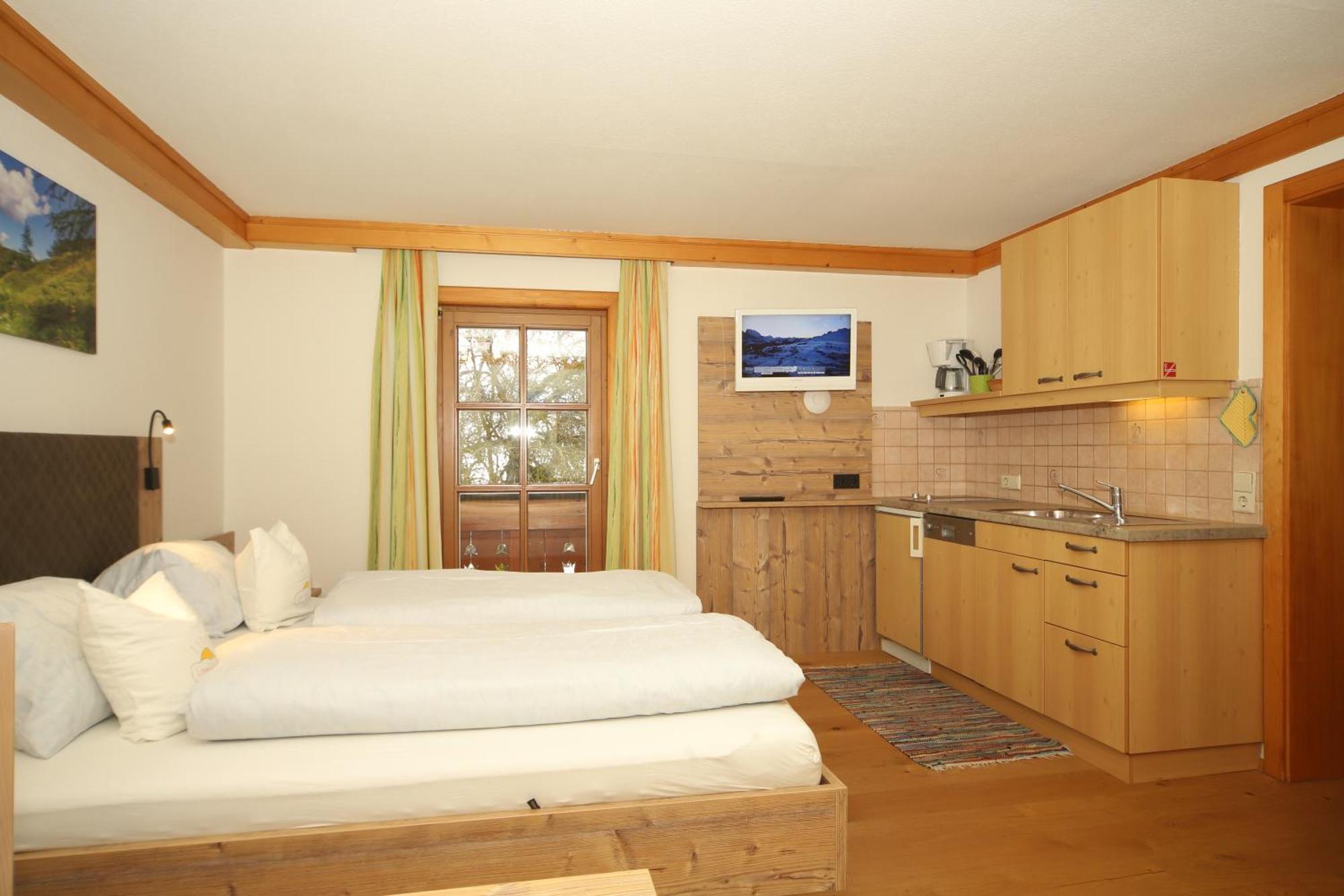 Linarhof Apartment Urlaub Am Bio Bauernhof Хаус им Енщал Екстериор снимка