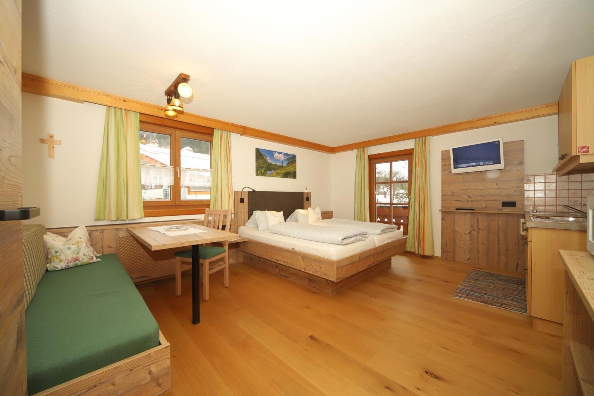 Linarhof Apartment Urlaub Am Bio Bauernhof Хаус им Енщал Екстериор снимка
