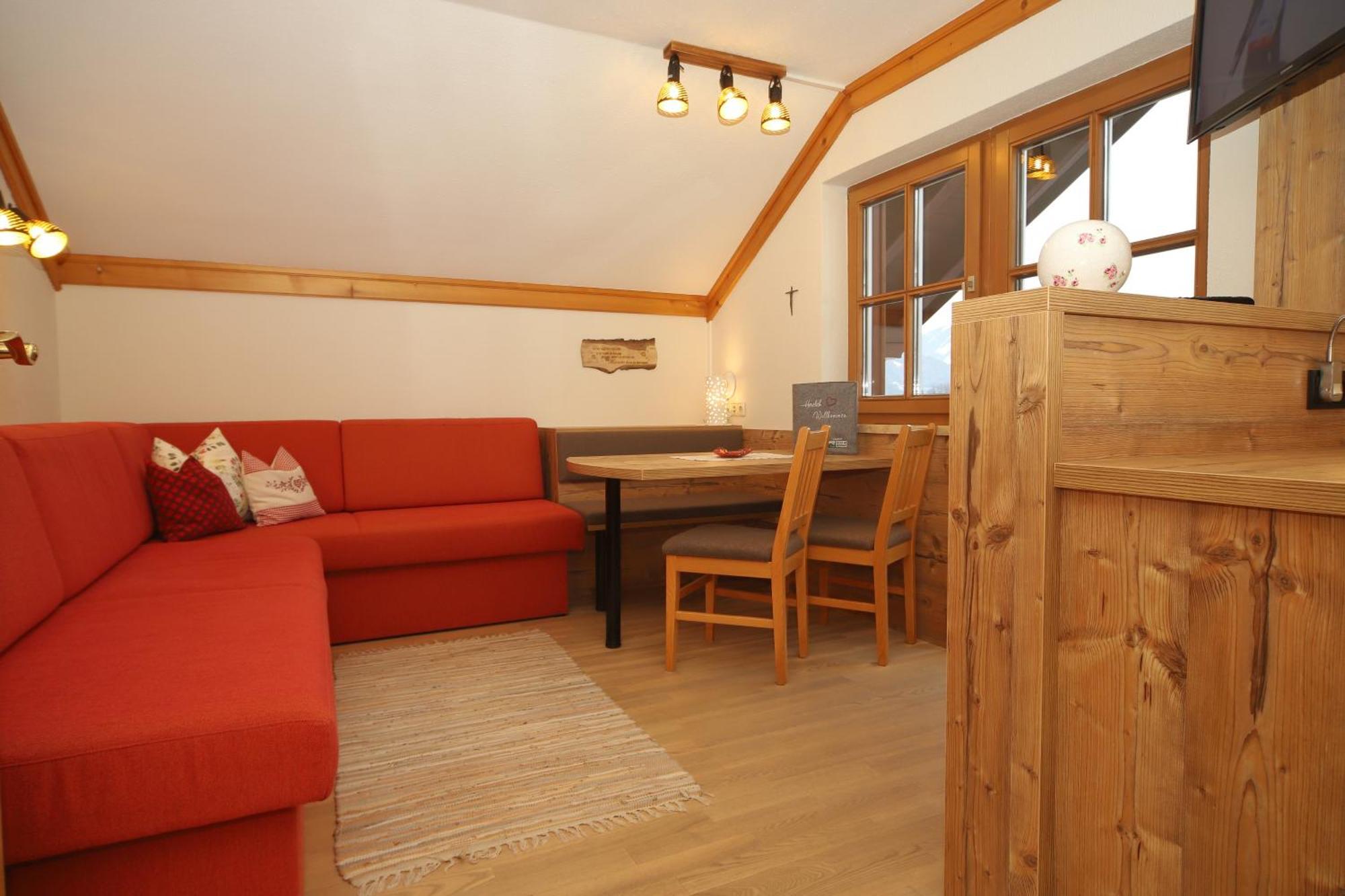 Linarhof Apartment Urlaub Am Bio Bauernhof Хаус им Енщал Екстериор снимка