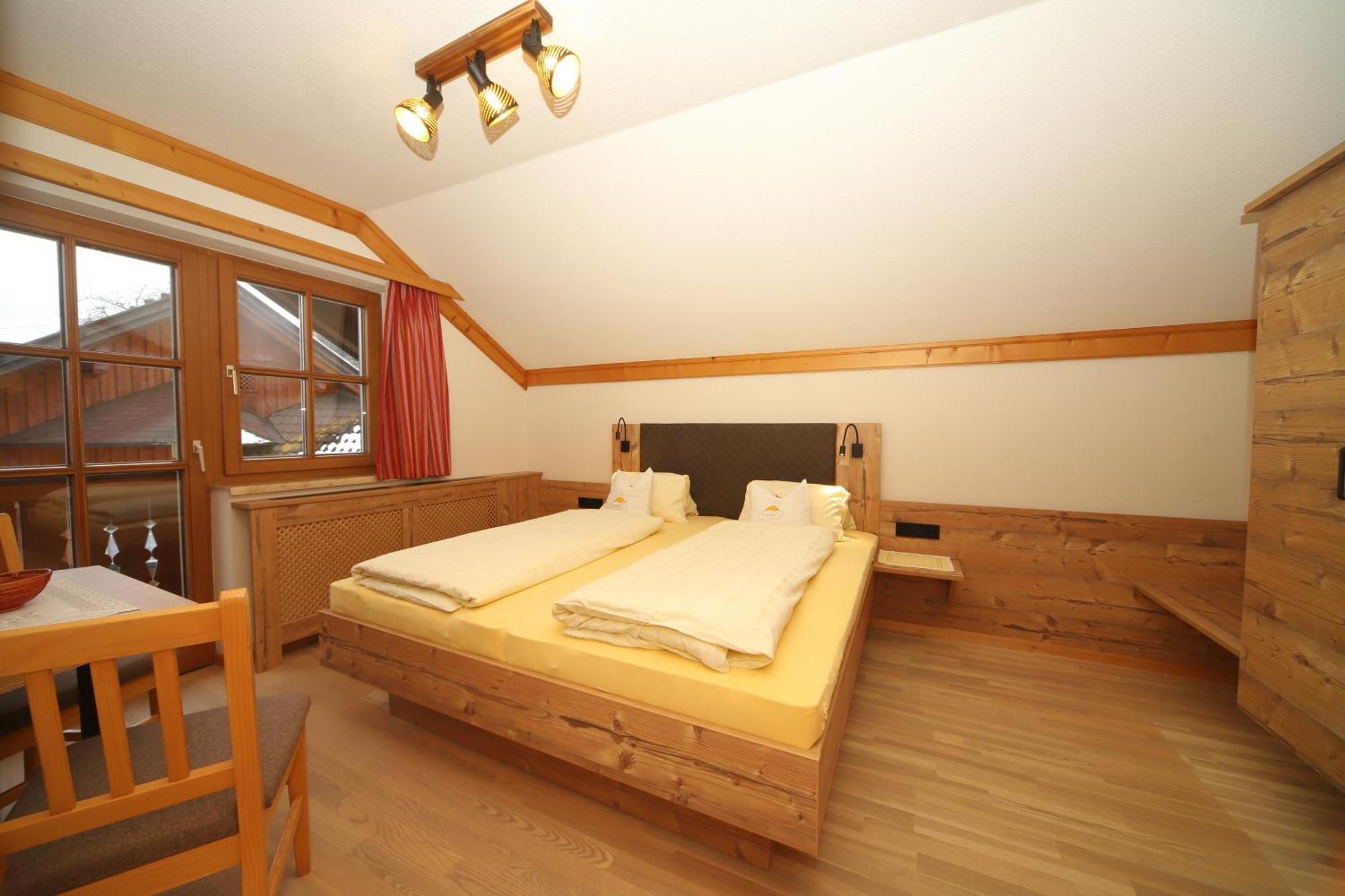 Linarhof Apartment Urlaub Am Bio Bauernhof Хаус им Енщал Екстериор снимка